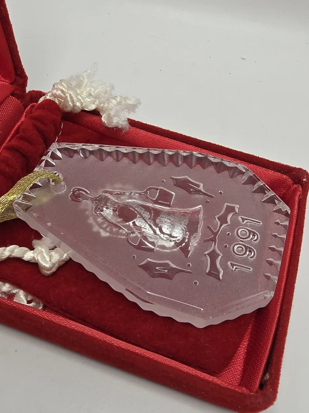 Waterford Crystal 12 Days of Christmas 1991 Ornament Eight 8 Maids a Milking